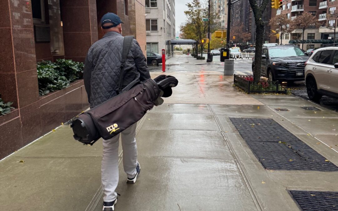 How The Strong Bond of Golf Helps Men